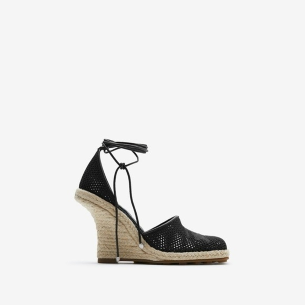 Burberry Mesh Plunge Espadrilles size womens  37